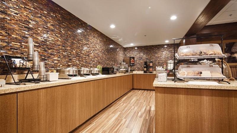 Best Western CottonTree Inn