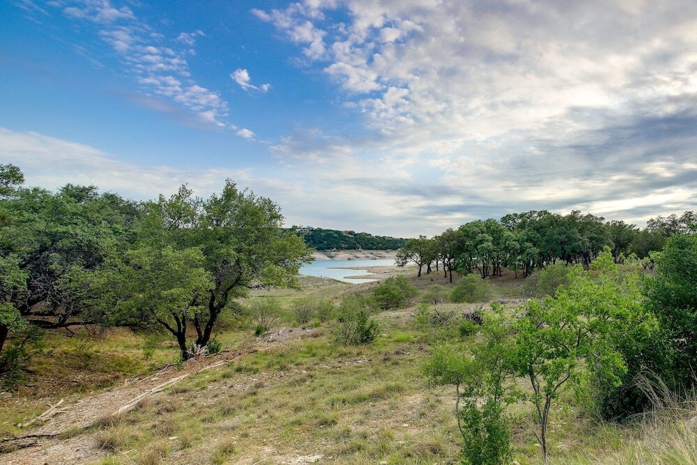 Luxe Lake Travis Vacation Rental w/ Heated Pool