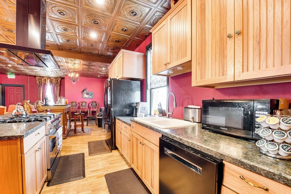 Saloon-style Prosser Loft in WA Wine Country!