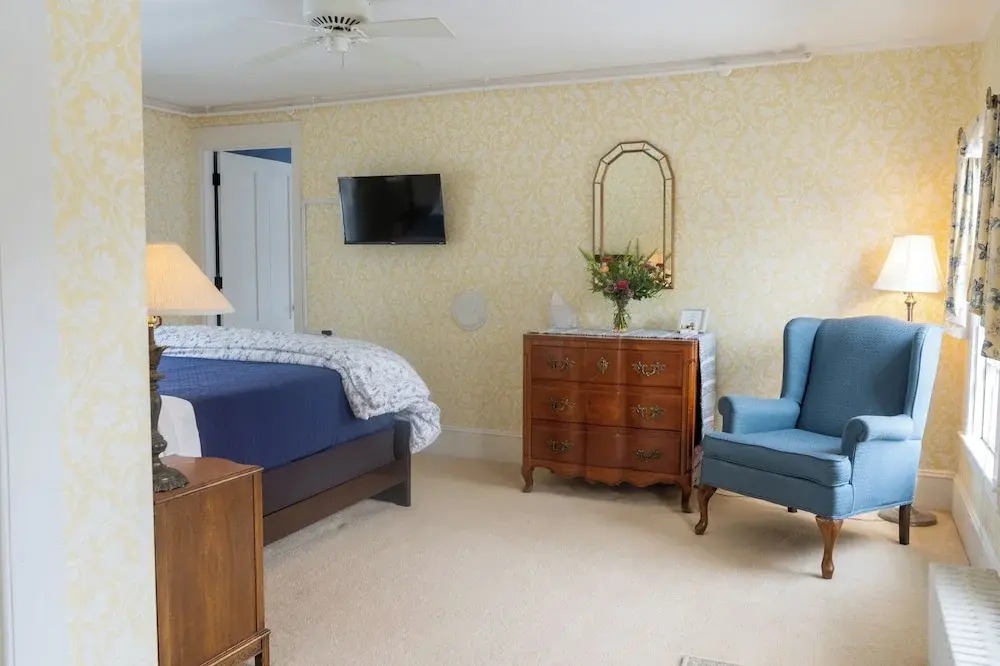 The White Gables Inn