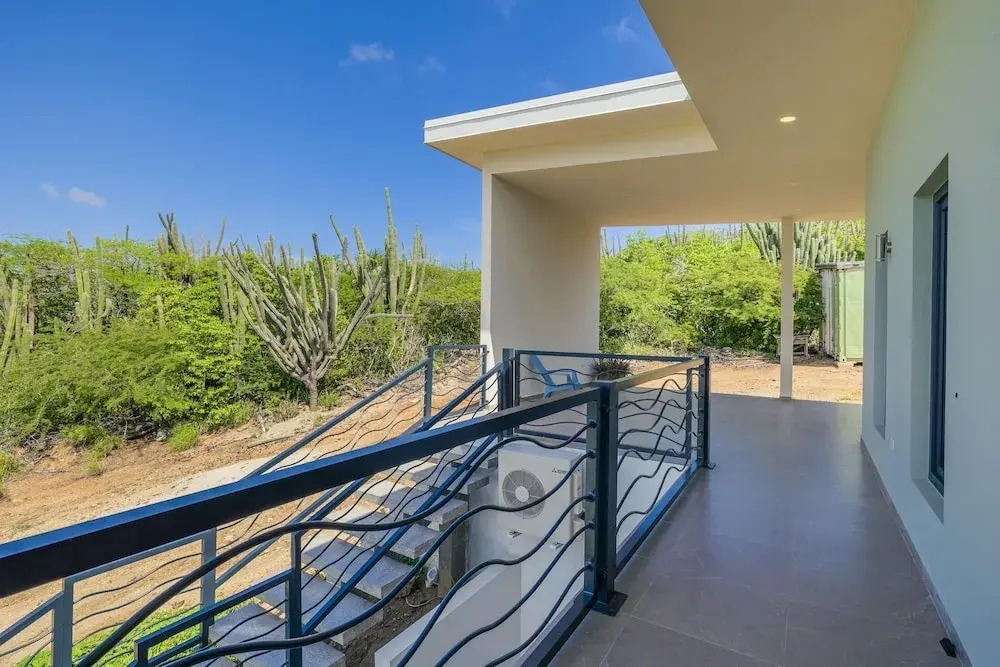 Brand NEW 2br2ba Sunset Ocean Views Balcony