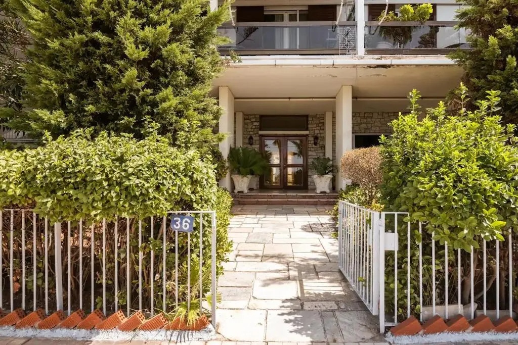 Athens Riviera Apt with Seaview, 15' To Acropolis