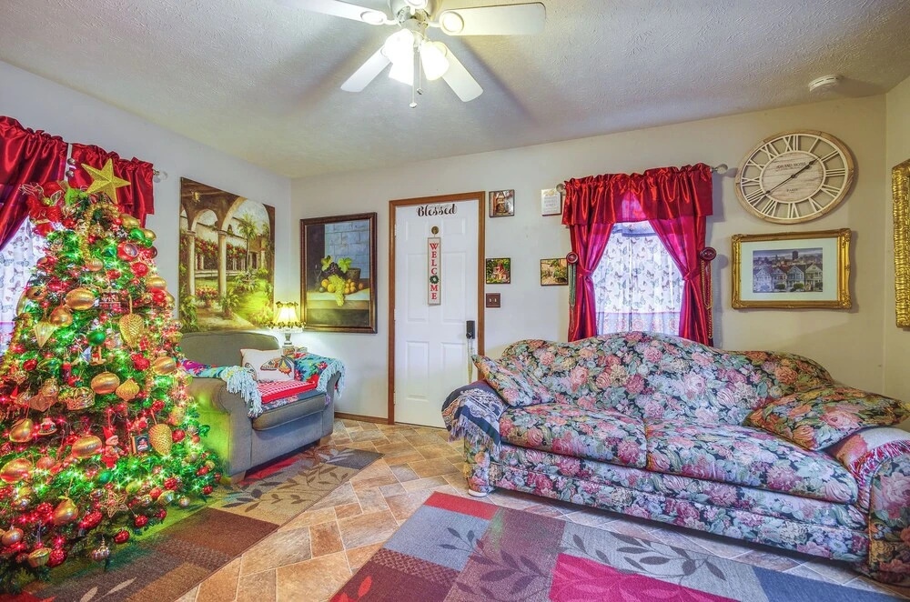 Lovely Lebanon Home: 13 Mi to Bennett Springs