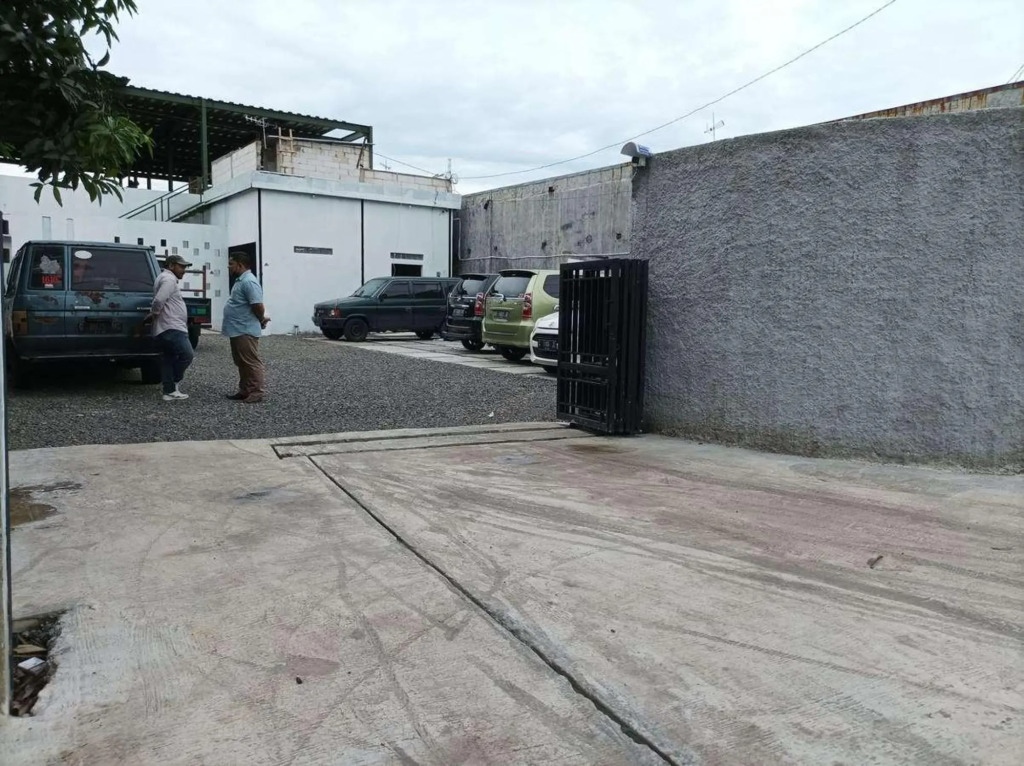 RedDoorz near Stasiun Batang