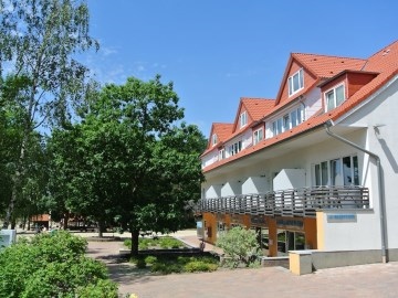 Bernsteinsee Hotel & Ferien