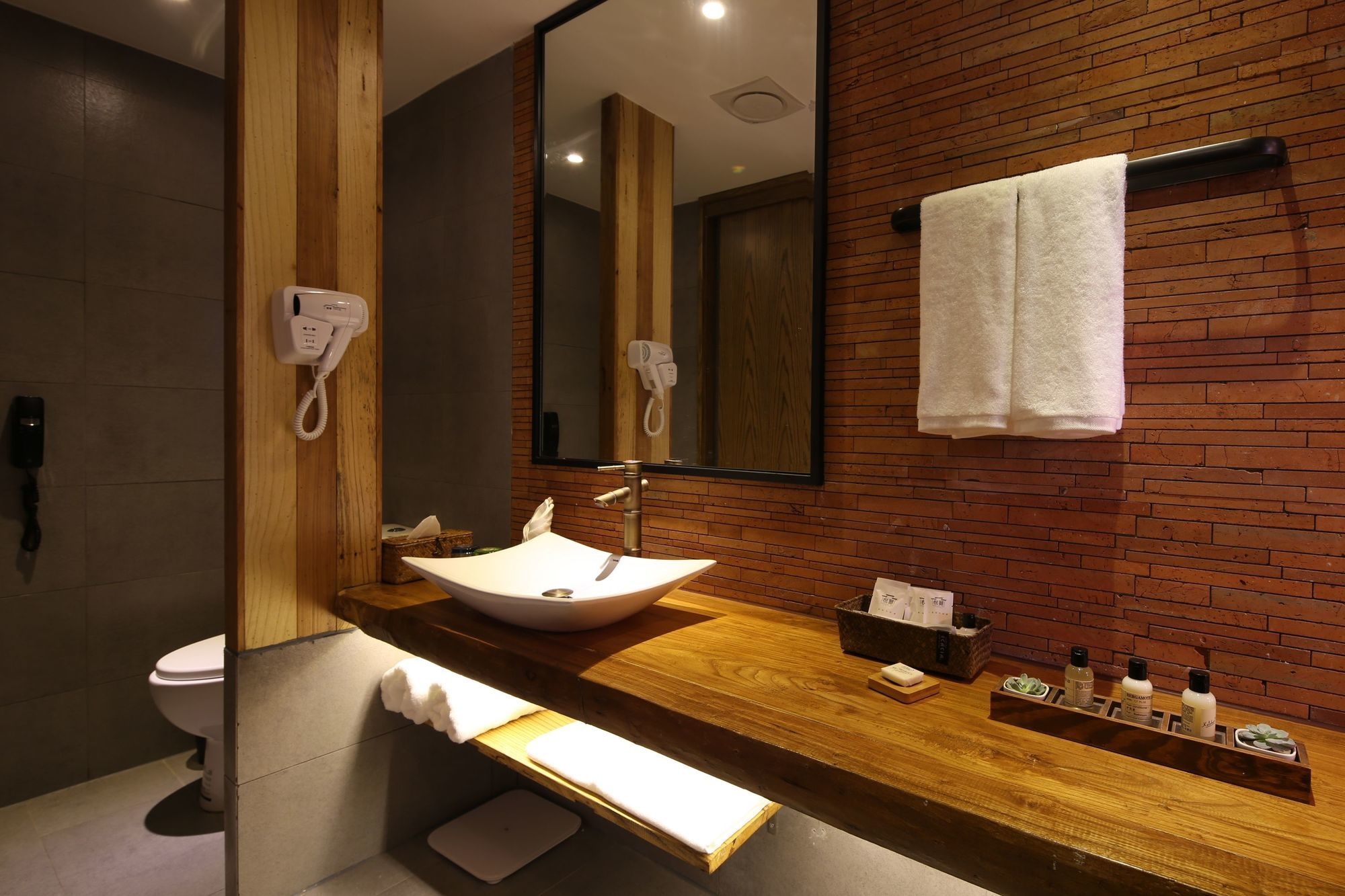 Floral Hotel Wuzhen Yuexiang