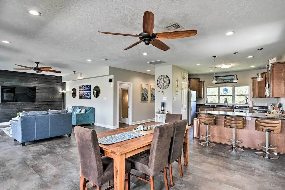 Secluded Seabrook Waterfront Home w/ Patio!