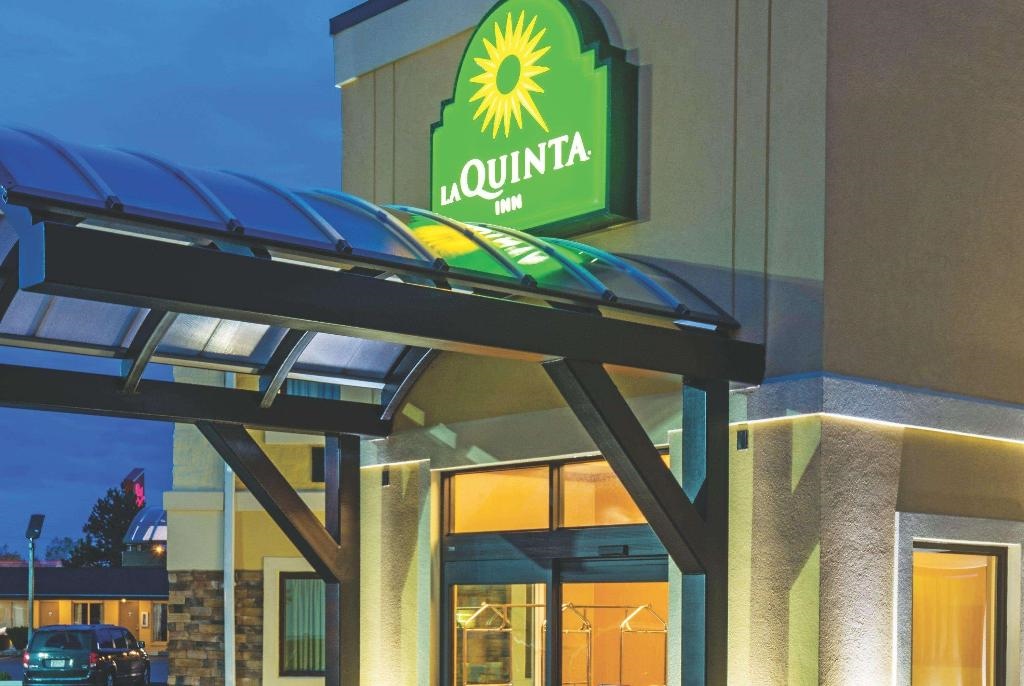 La Quinta Inn by Wyndham Buffalo Airport