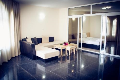 Apart Hotel Apolonia Palace