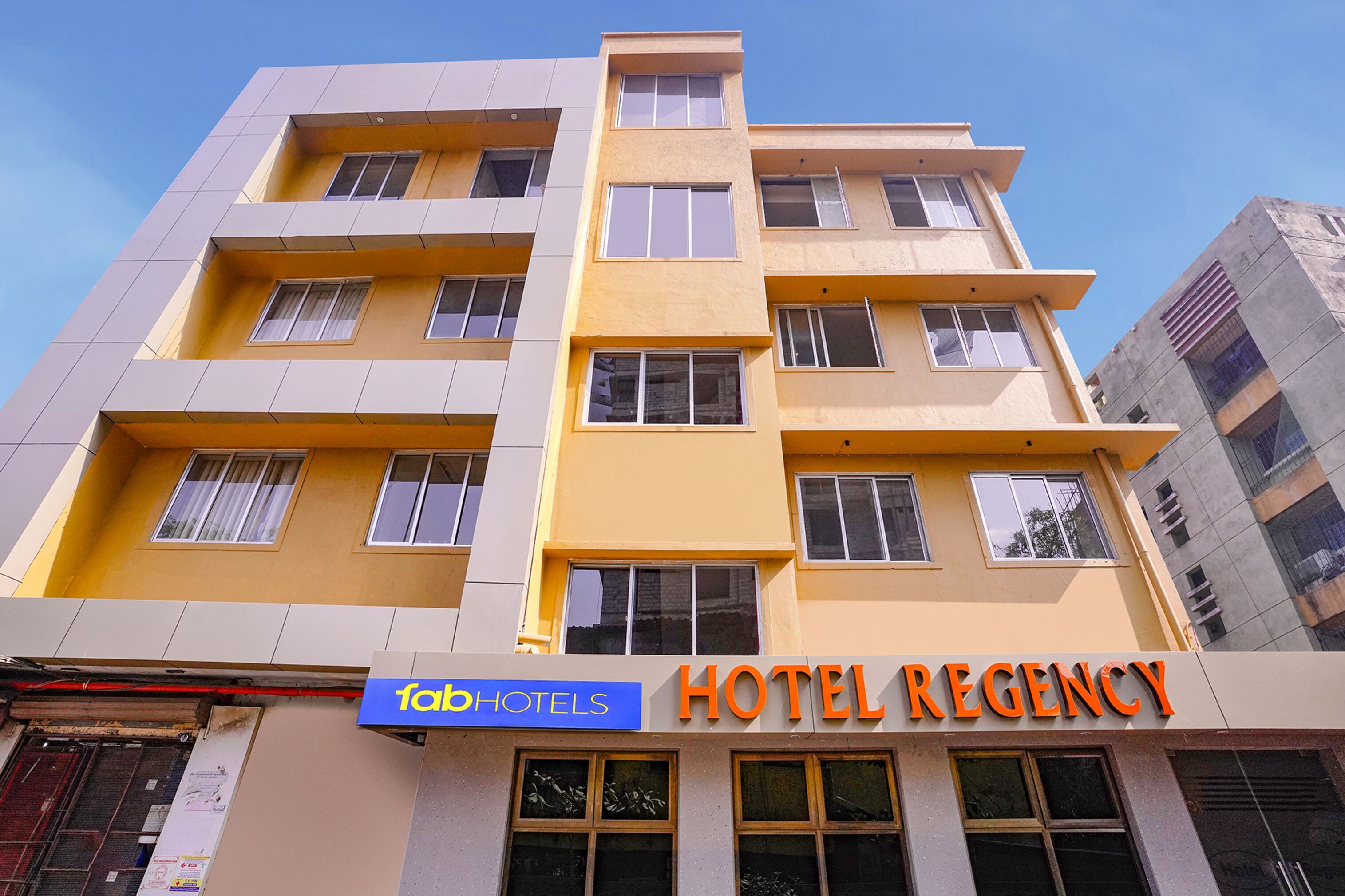 Fabhotel Regency