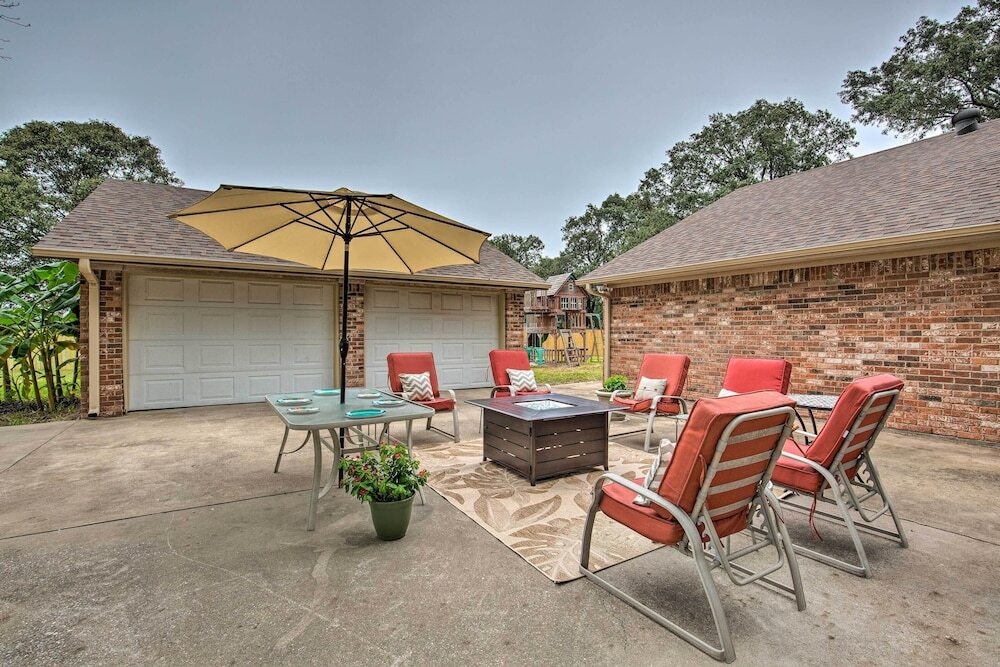 Cozy Family Home with Fire Pit 4 Mi To Lake Fork