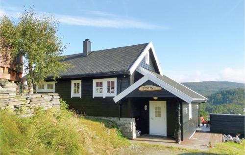 5 Bedroom Cozy Home In Norheimsund