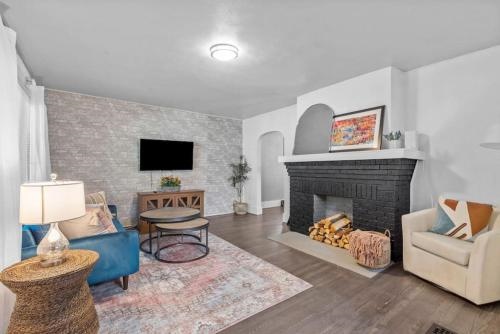 BRAND NEW Private Parking Stylish 3bedroom house