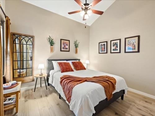 Artist's Tower Townhome Just Renovated w Loft