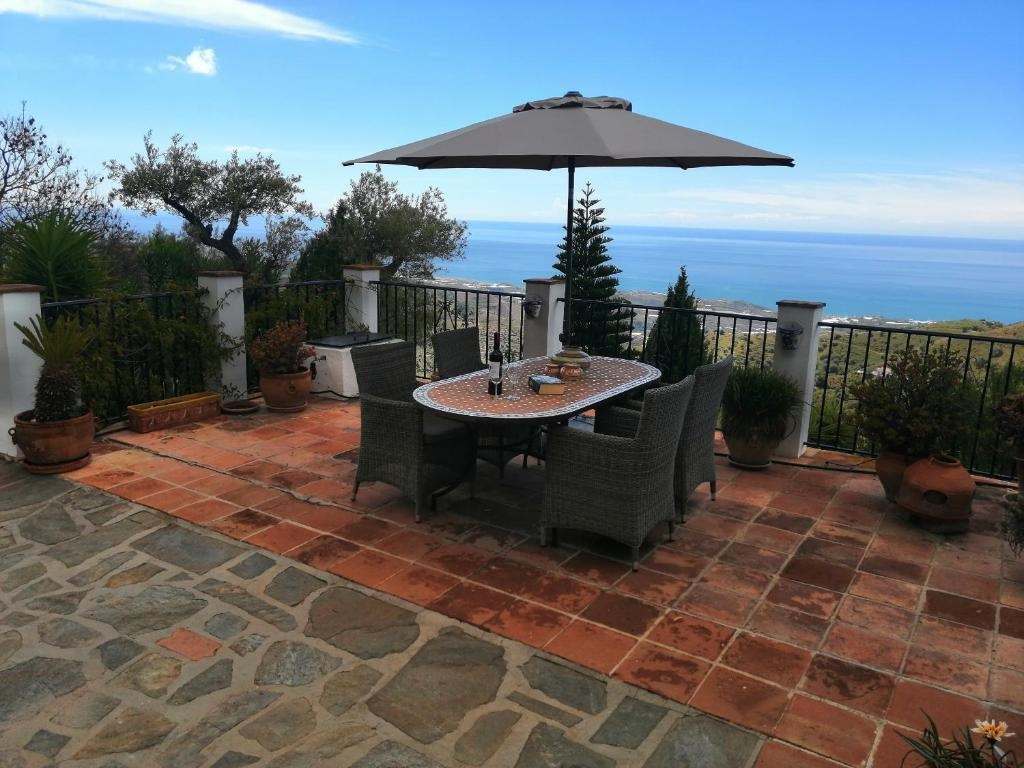 La MontaÃ±a Del Oro