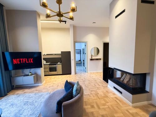 Cozy Urban Apartment