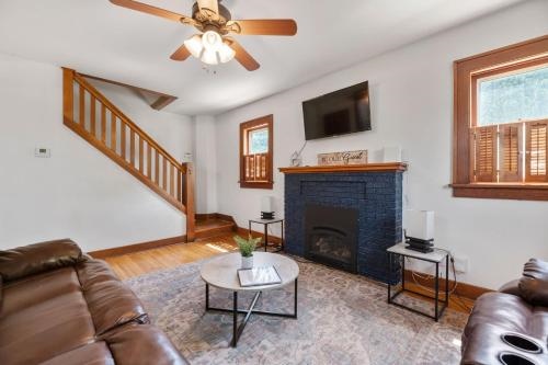 3 Bed 1 5 Bath Home in College Hill By Hospital