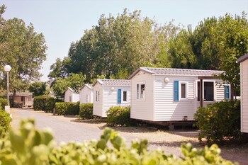 Camping Le Roucan West