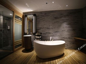 Crystal Pudi Hotel(Jingde Town Taoxichuan Railway Station)