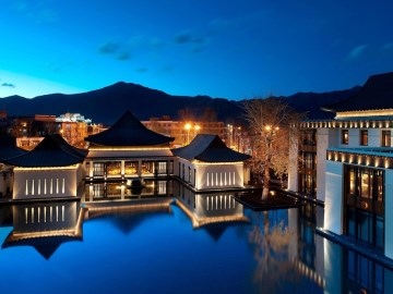 Lhasa Ruiji Holiday Hotel