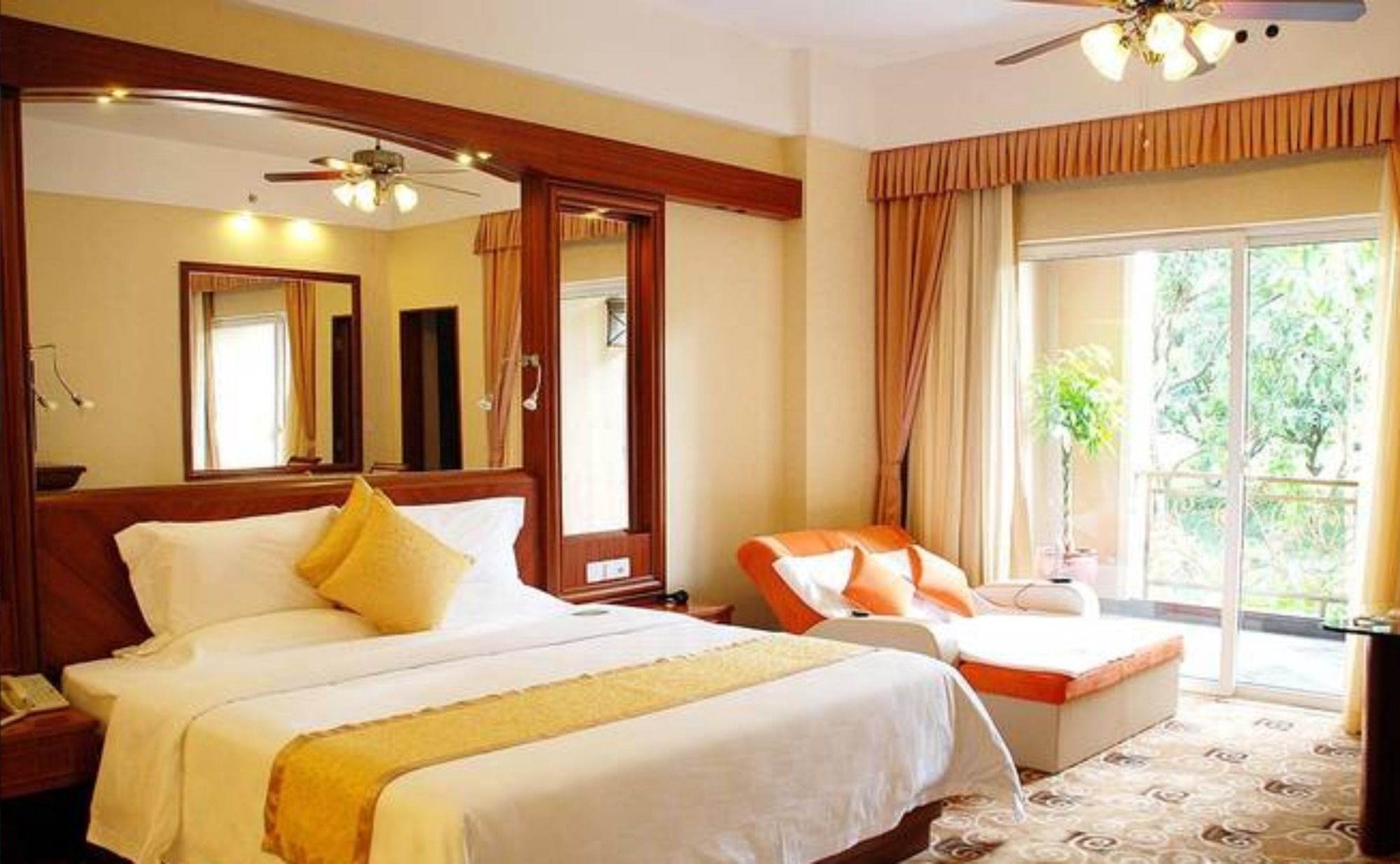 Crown Prince Hotel Dongguan