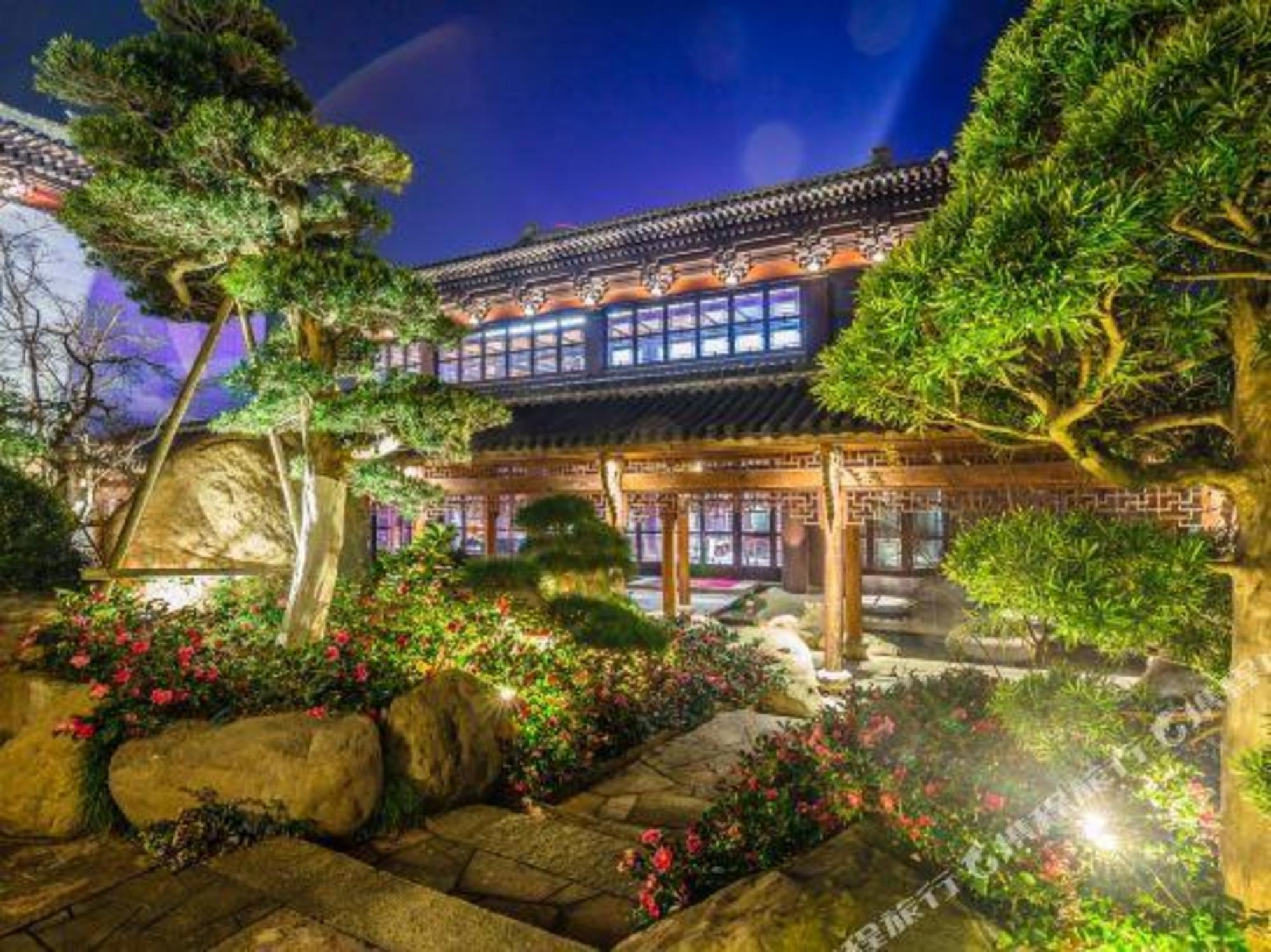 Honglu Spa Boutique Hotel