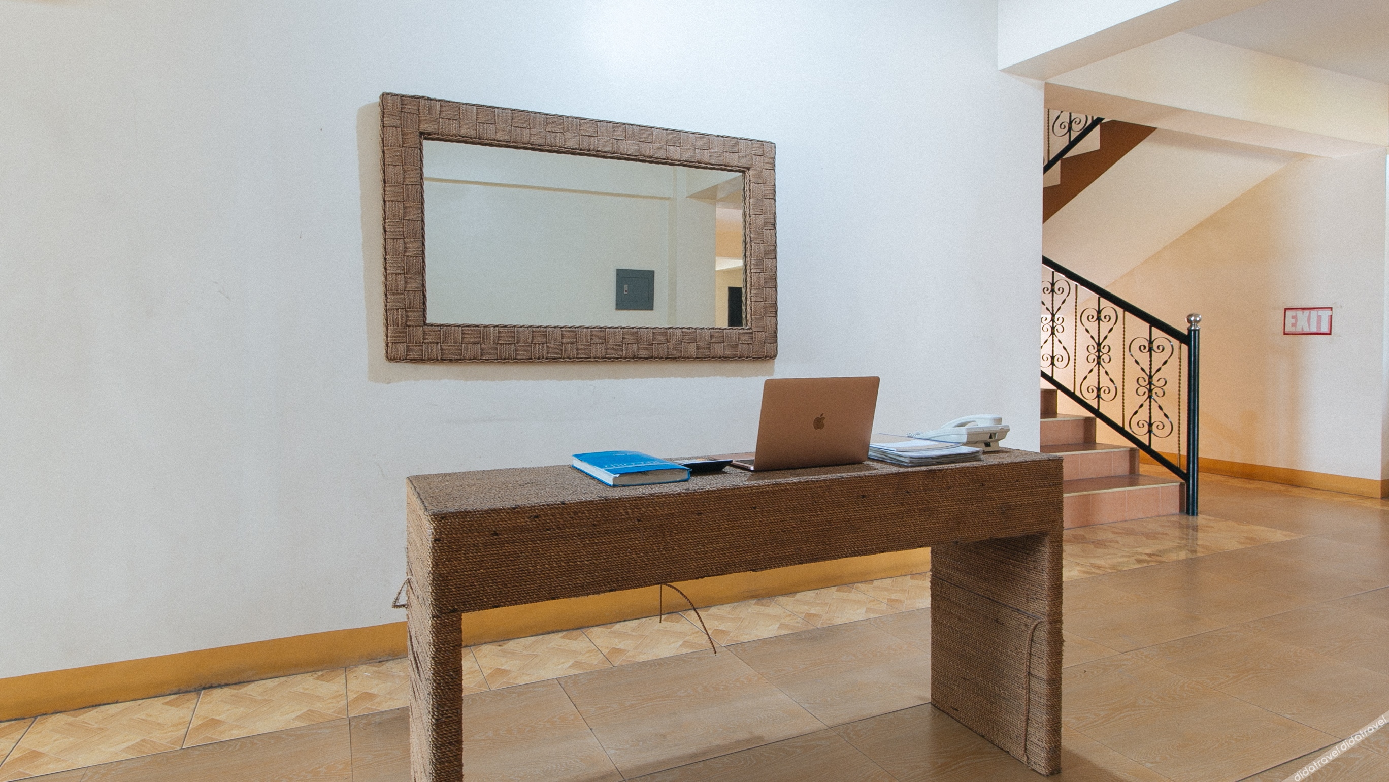 Reddoorz @ Golden Skye Hotel Guagua