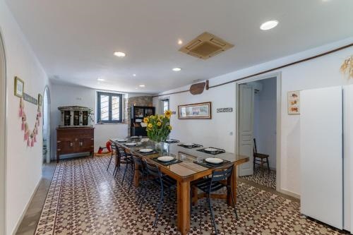 Can Salva Amb Jacuzzi Privat