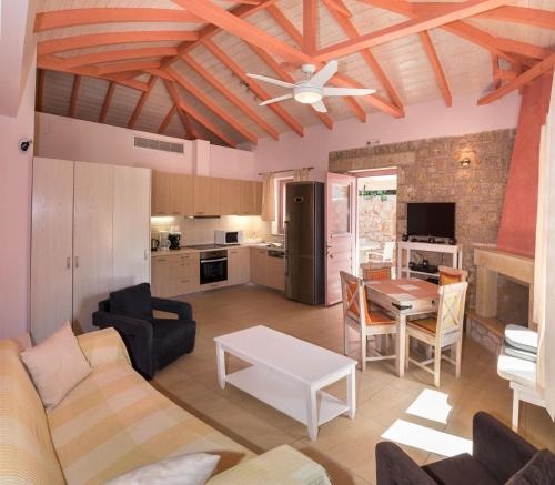 Athena's Cottage Stoupa