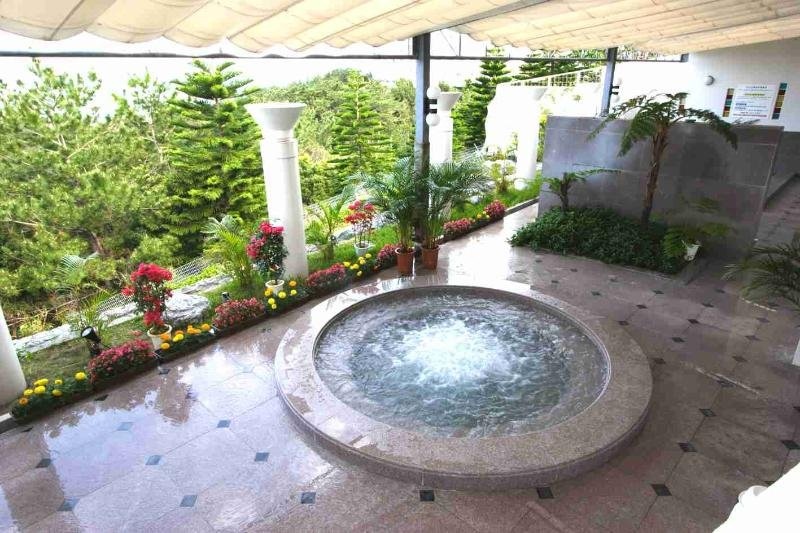 Kariyushi Beach Hotel Okinawa Island