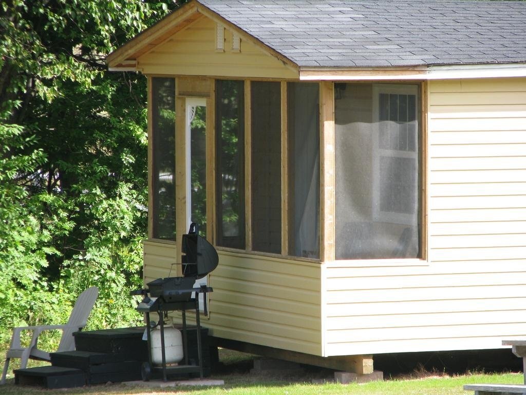 Millstream Cottages & Motel