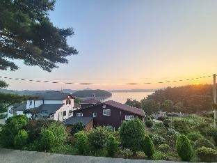 Seosan Pine Sea Pension