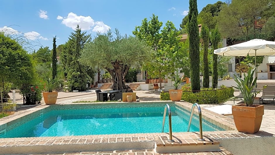 Los Mofletes - Adults Only