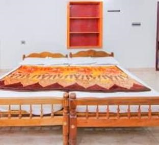 Dakshinakasi Guest House