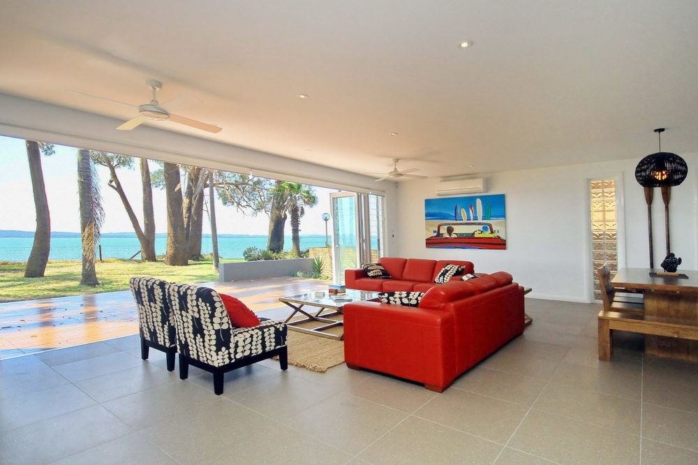 Sandy Point Road, 70