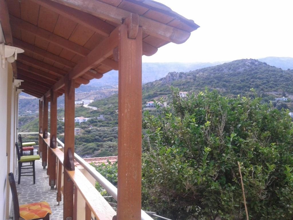 The House of Summer Winds