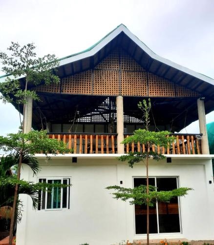 RC Hutspot Tourist Inn