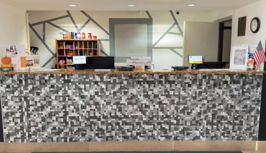 Eglin Extended Stay Hotel, a Howard Johnson by Wyndham