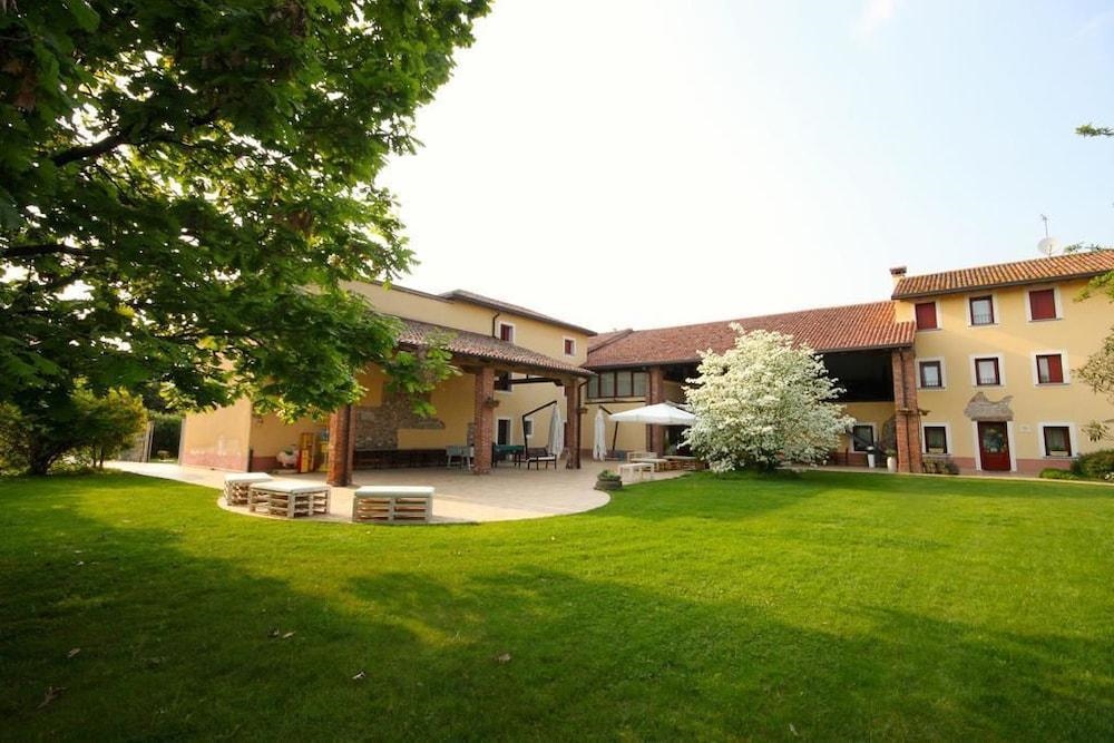 Azienda Agrituristica Borgo Tecla
