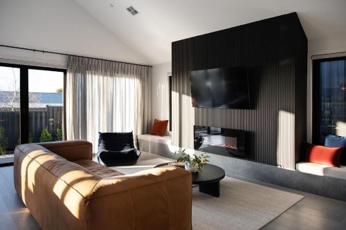 Scandi Haus- seamless design, modern luxury