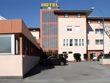 HOTEL WILLY - Taverna, Pizzeria, Ristorante