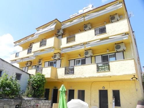 Bellos Apartments