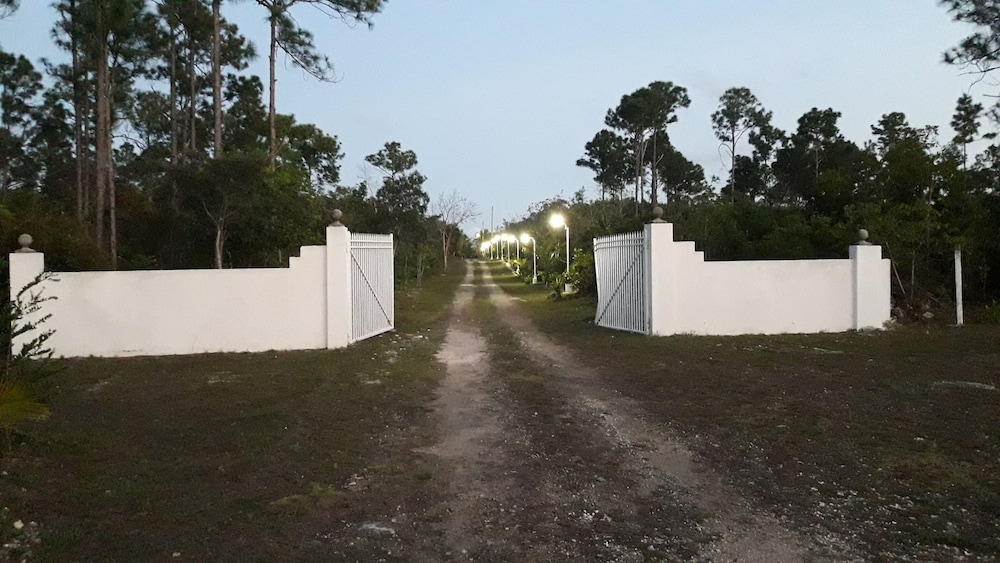 Paradise Creek Cottages