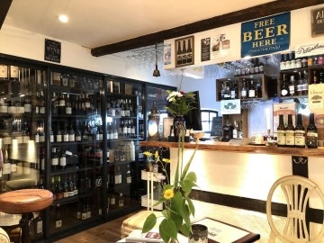 Sydkustens B&B, Brasserie och Vinbar