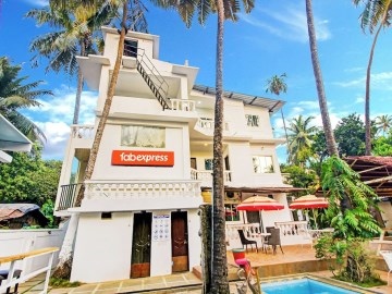 Hotel Golden Nest