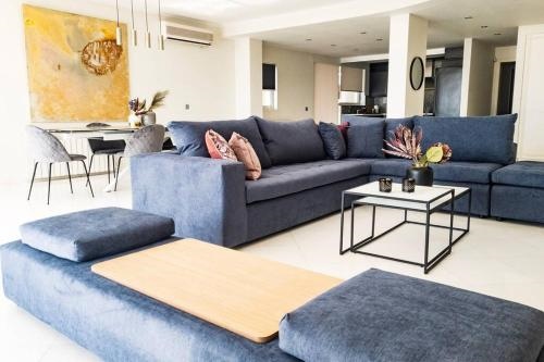 1, Kotzia str. & Poseidonos Avenue, Alimos