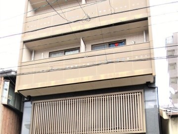 A Near Nijojoa Close To The Subway Stationa™ Free