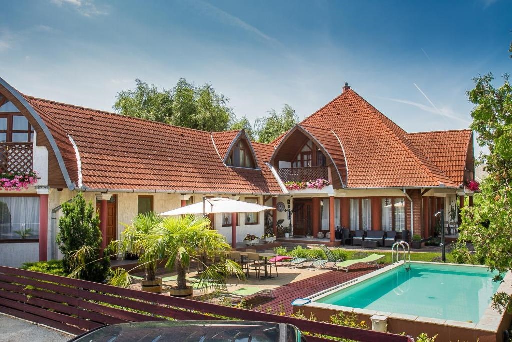 Familia Apartman 304