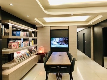 ??????? The Fame Hotel