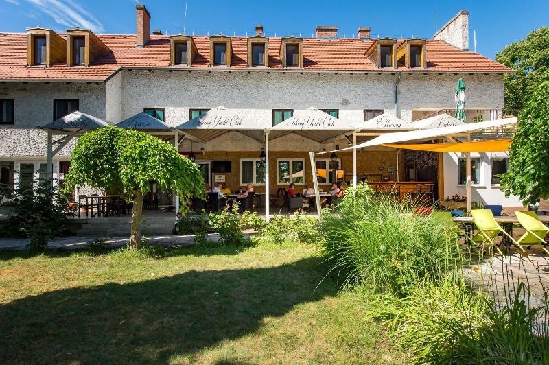 Club Tihany Hotel & Bungalok